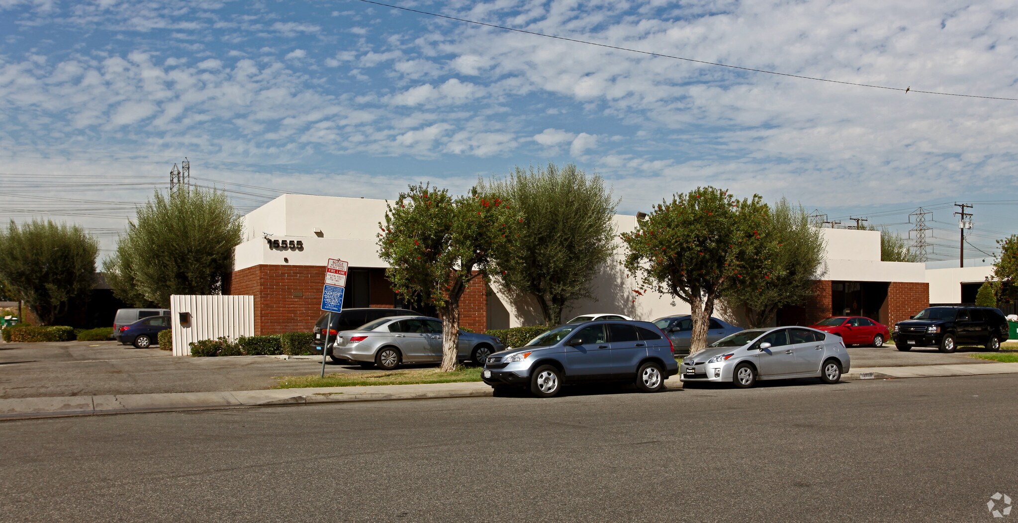 15553-15557 Texaco Ave, Paramount, CA à louer Photo principale- Image 1 de 5