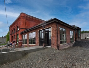 1801 E Oliver St, Baltimore, MD for lease Building Photo- Image 1 of 20