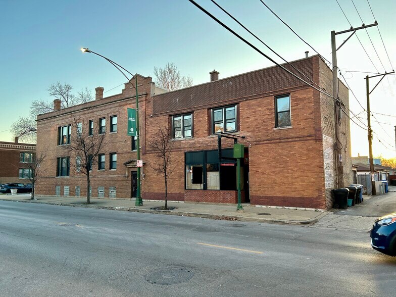 3400 W Evergreen Ave, Chicago, IL à louer - Photo du bâtiment - Image 3 de 20