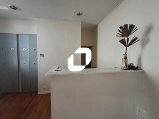 Plus de détails pour Bureau à vendre