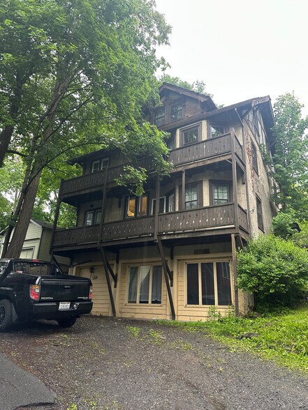 106 S Quarry St, Ithaca, NY for sale - Primary Photo - Image 1 of 45