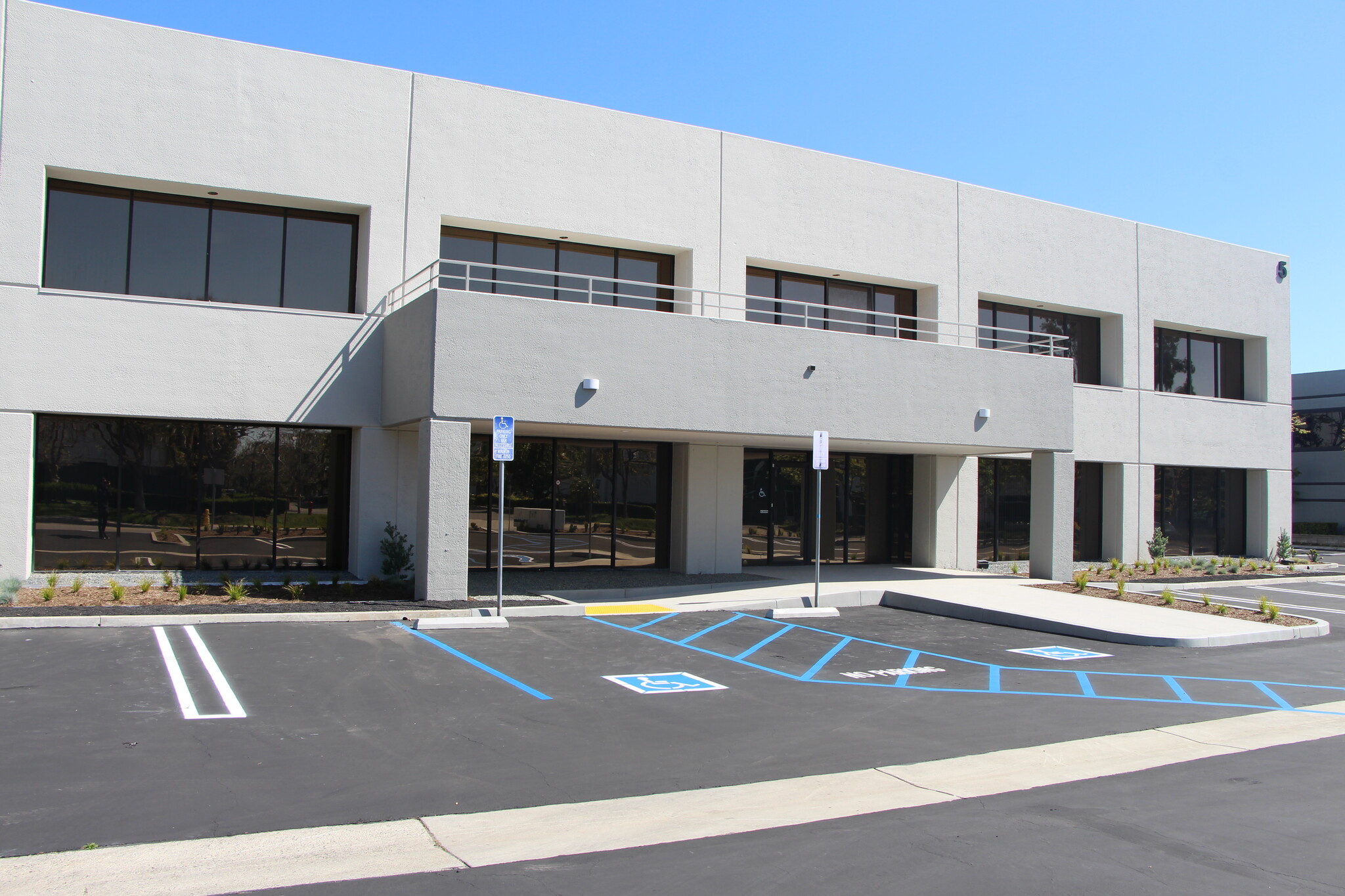 5 Studebaker, Irvine, CA for lease Building Photo- Image 1 of 10