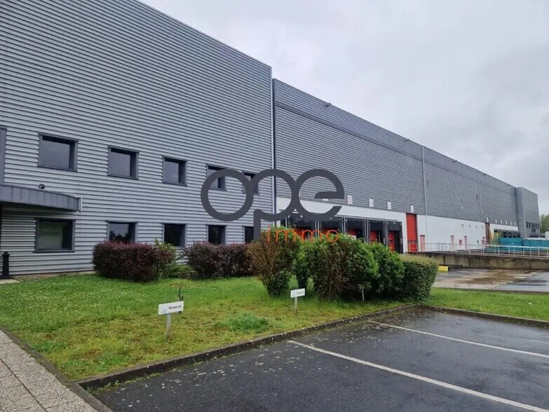 Industriel dans Mitry-Mory à louer - Photo du bâtiment - Image 2 de 13