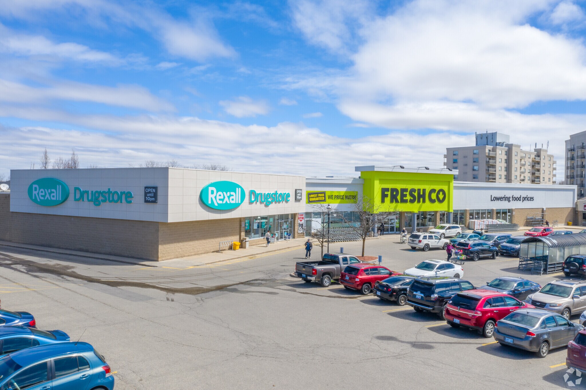 425 University Ave E, Waterloo, ON for sale Primary Photo- Image 1 of 1