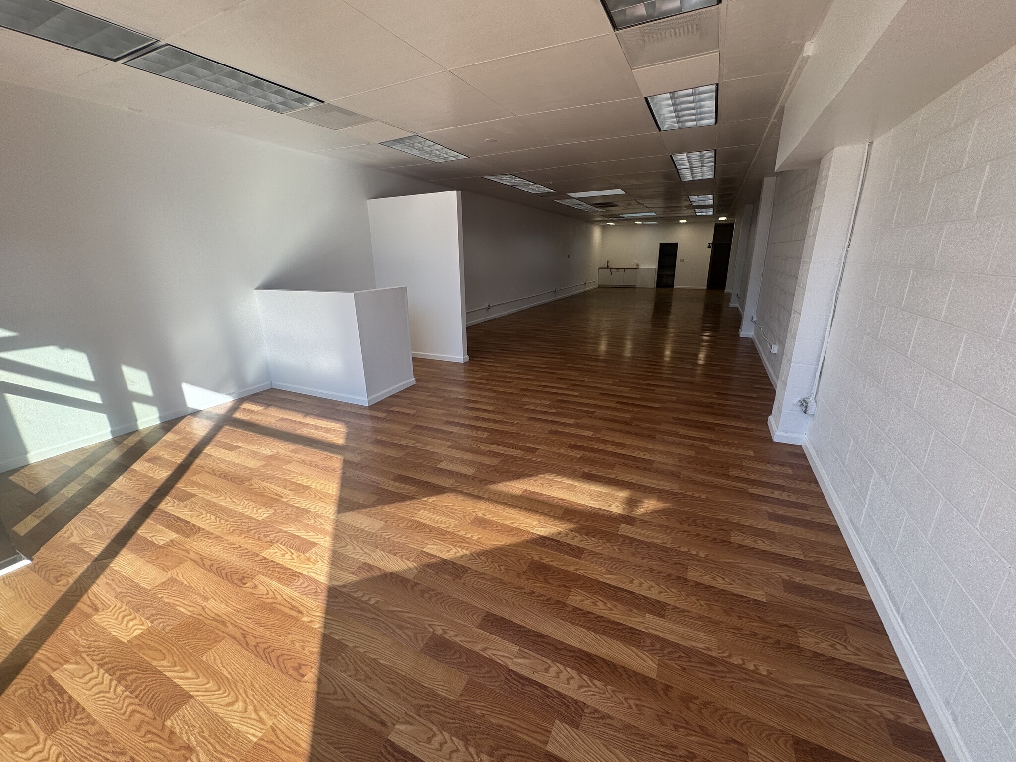 912-932 Texas St, Fairfield, CA for lease Interior Photo- Image 1 of 3