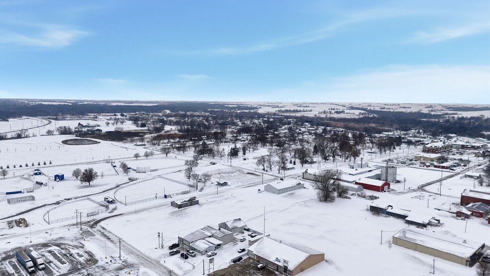 602 3rd St, Perry, IA à vendre - Photo du bâtiment - Image 3 de 24