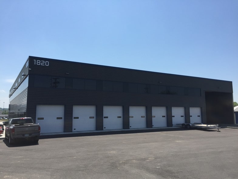 1820 14th St NW, Rochester, MN for sale - Building Photo - Image 2 of 54