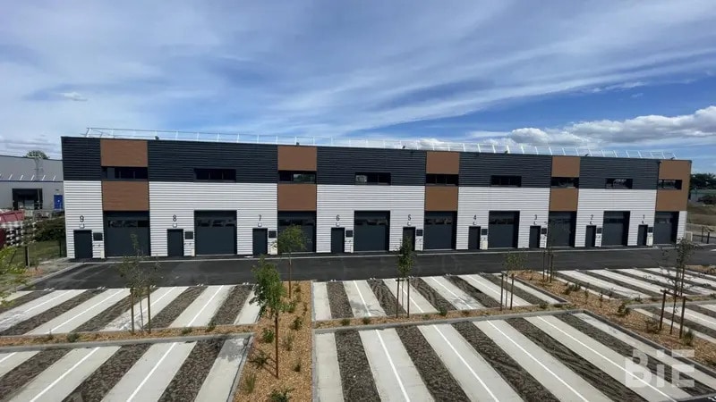 Flex in Gradignan for lease Building Photo- Image 1 of 9