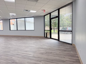 888 W Sam Houston Pky S, Houston, TX for lease Interior Photo- Image 1 of 10