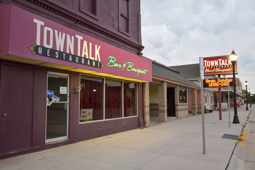 606 Patterson St, Cambridge, NE for sale - Building Photo - Image 1 of 1