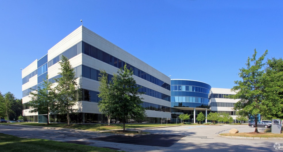 174 Middlesex Tpke, Bedford, MA for sale - Building Photo - Image 2 of 15