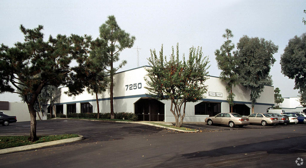 7250 Engineer Rd, San Diego, CA for lease - Building Photo - Image 2 of 6