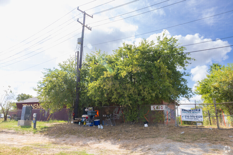 5410 US Highway 87 E, San Antonio, TX à vendre - Photo principale - Image 1 de 1