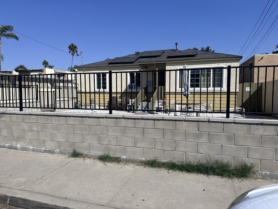 431 Graves Ave, El Cajon, CA à vendre Photo du bâtiment- Image 1 de 5