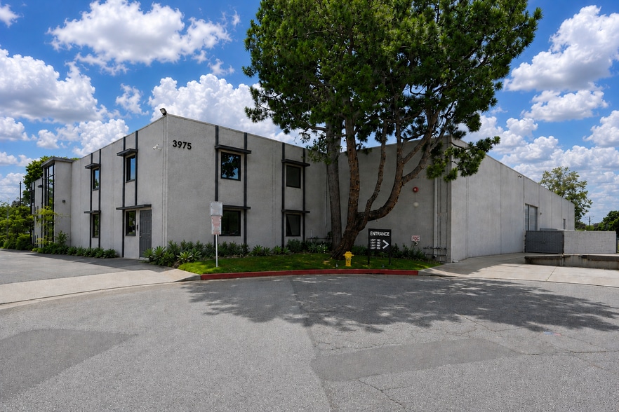 3975 Landmark St, Culver City, CA for lease - Building Photo - Image 1 of 4