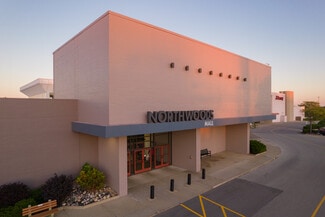 More details for 2200 W War Memorial Dr, Peoria, IL - Retail for Lease