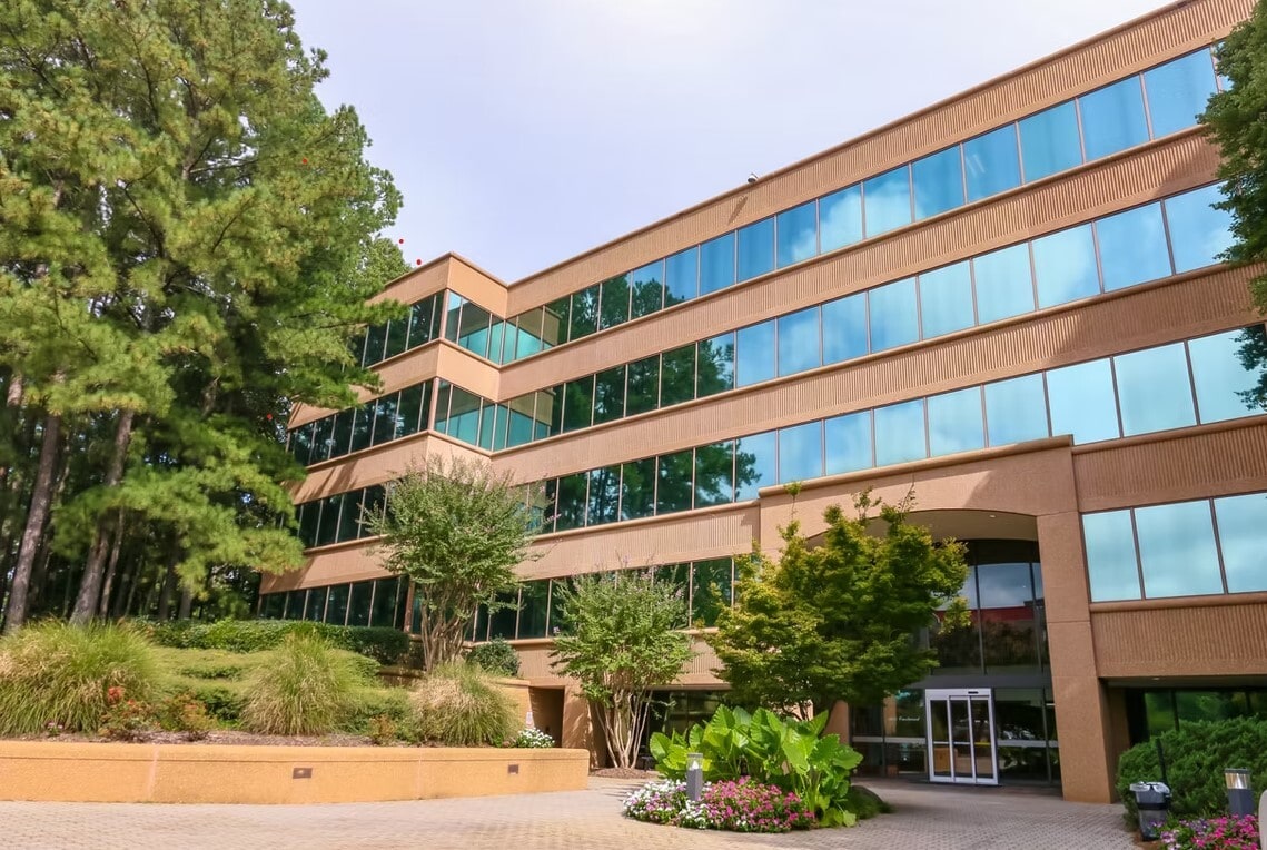 3675 Crestwood Pkwy NW, Duluth, GA à louer Photo du bâtiment- Image 1 de 10