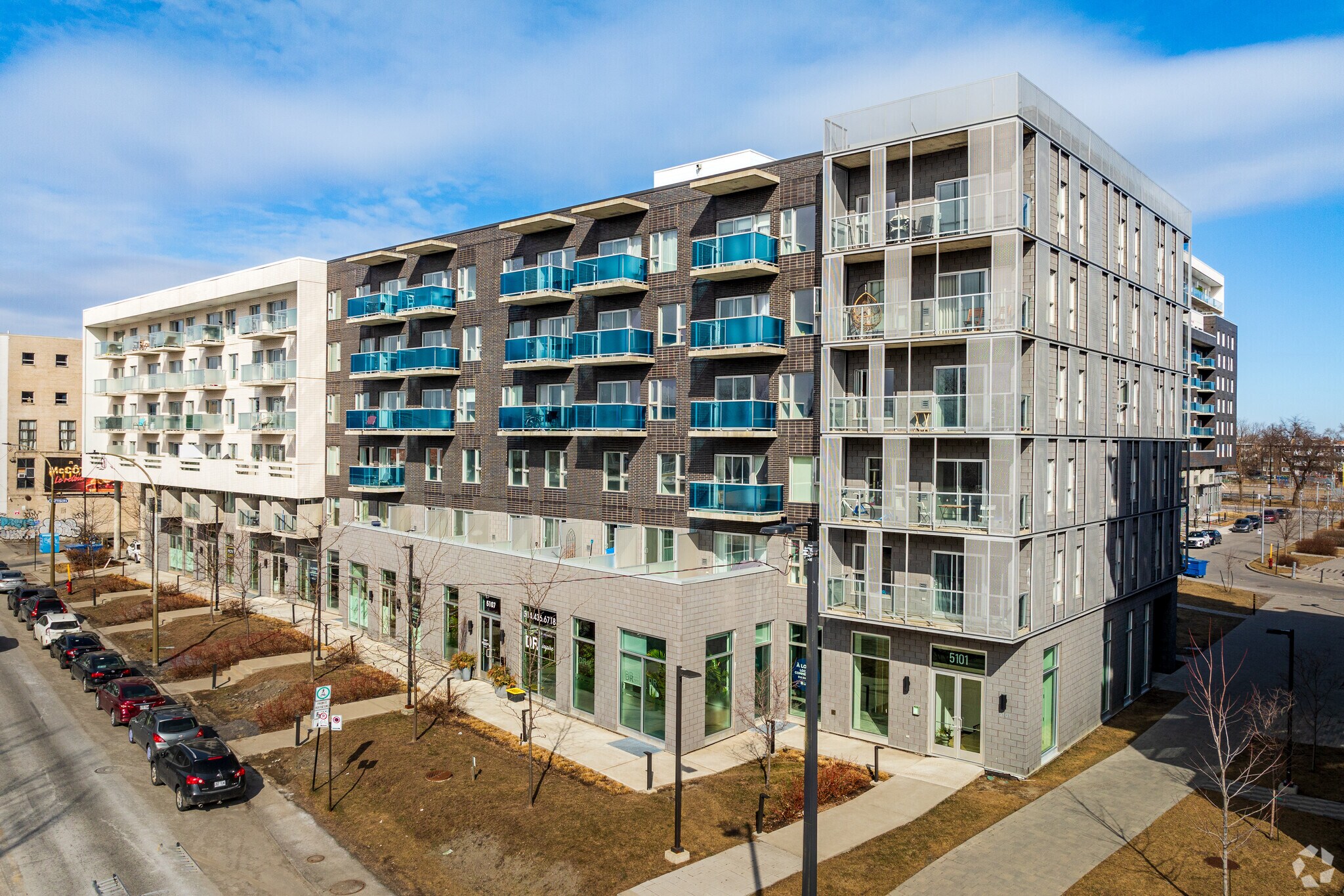 2542 Pl Pierre, Montréal, QC for lease Primary Photo- Image 1 of 4