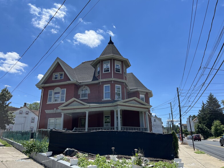 502 Ontario St, Bethlehem, PA for sale - Building Photo - Image 3 of 49