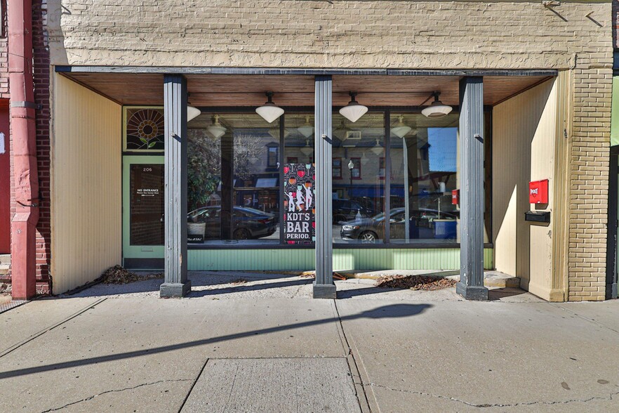 206-208 N Main St, Independence, MO for sale - Building Photo - Image 3 of 48