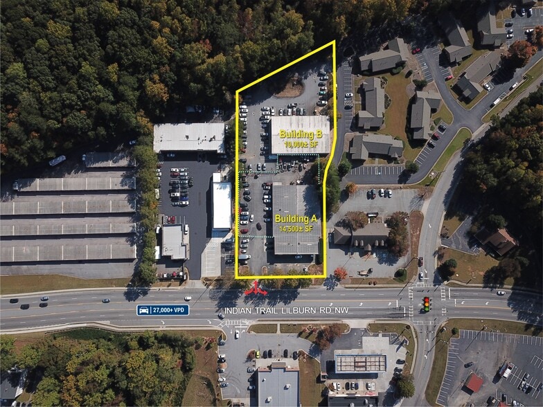 631 Indian Trail Portfolio portefeuille de 2 propriétés à vendre sur LoopNet.ca - Photo du bâtiment - Image 3 de 3