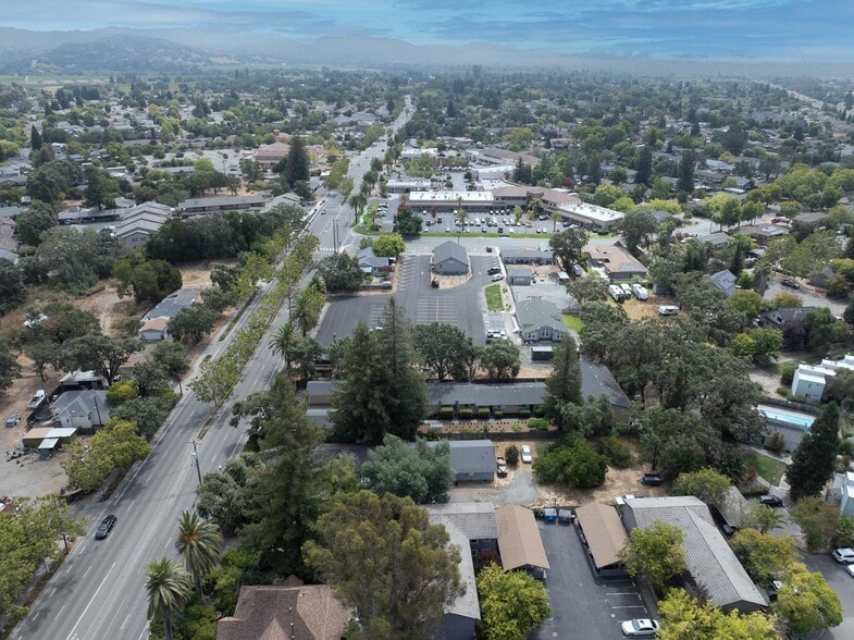 8585 Old Redwood Hwy, Windsor, CA for sale - Building Photo - Image 3 of 9