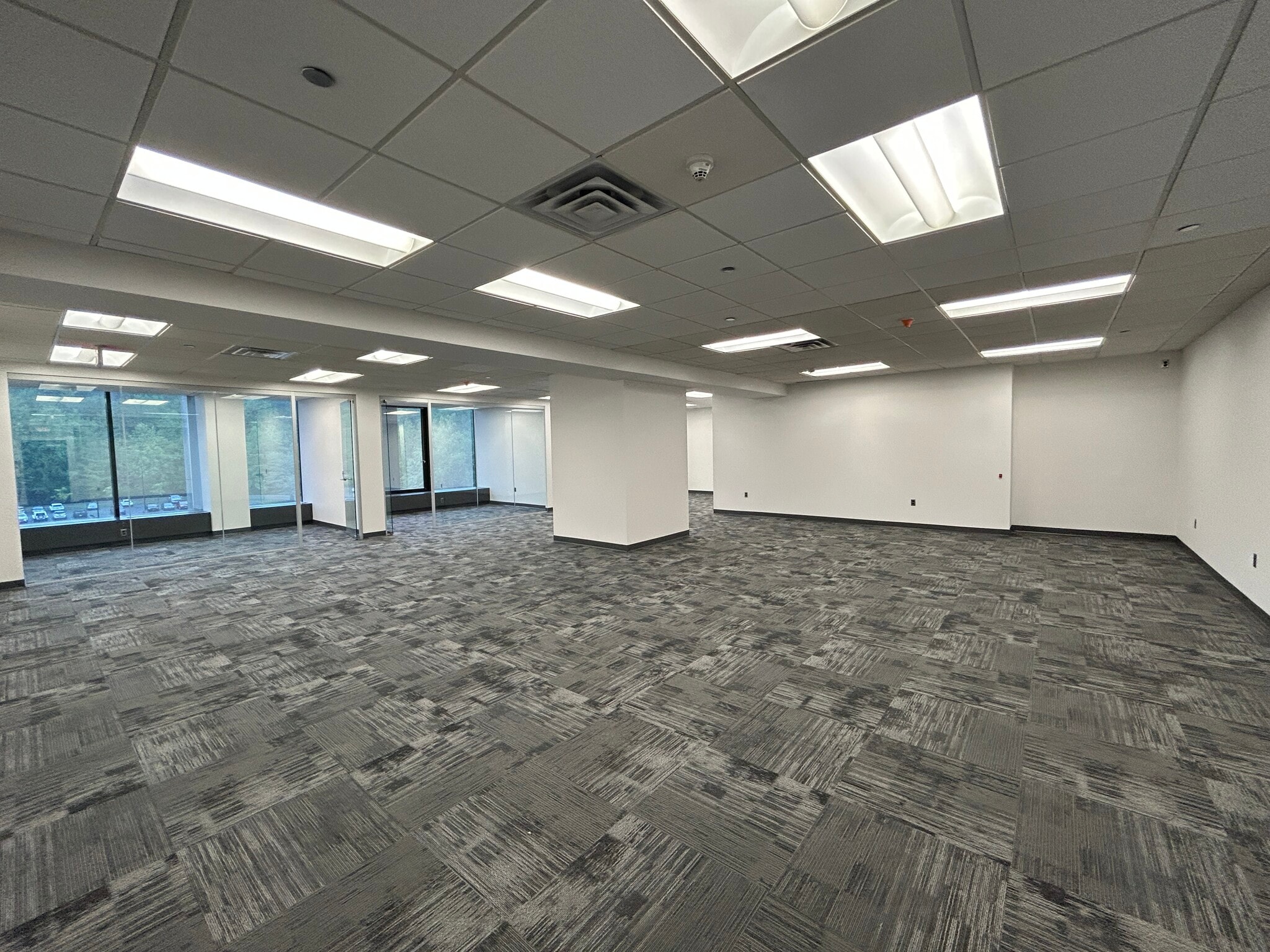 1 Blue Hill Plz, Pearl River, NY for lease Interior Photo- Image 1 of 8