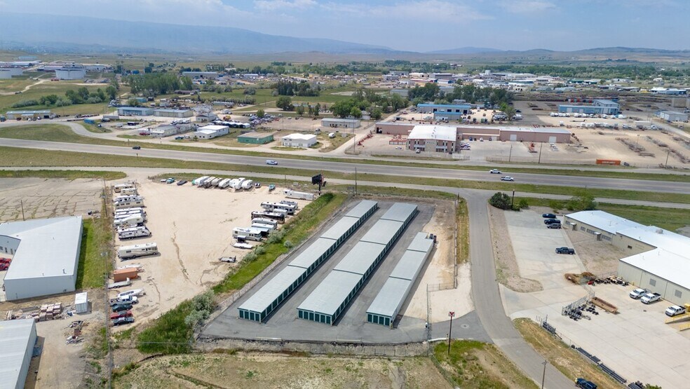 1989 Oil Dr, Casper, WY à vendre - Photo du bâtiment - Image 3 de 3