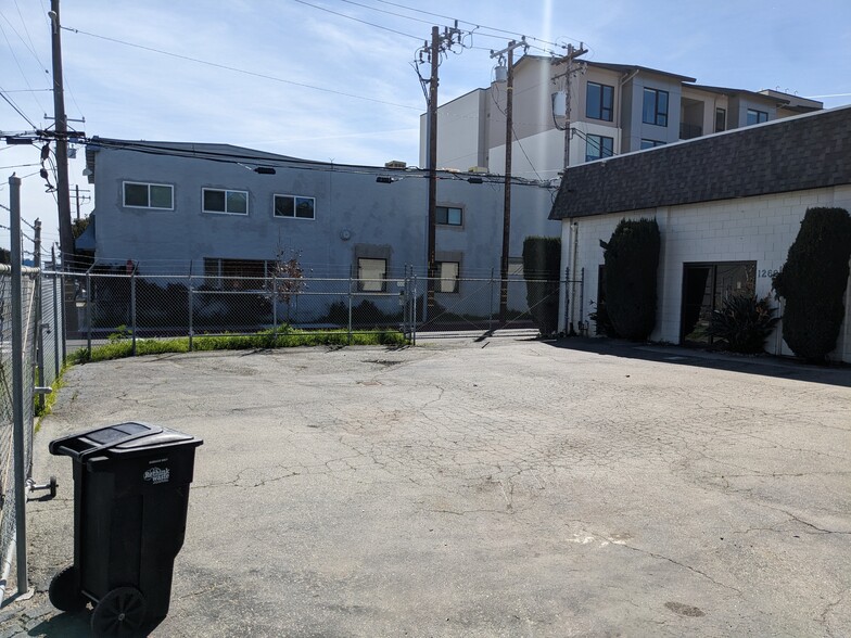 1260 Elmer St, Belmont, CA for lease - Building Photo - Image 2 of 23