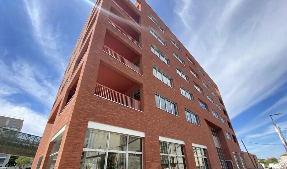 Bureau dans Toulouse à louer - Photo du bâtiment - Image 2 de 28