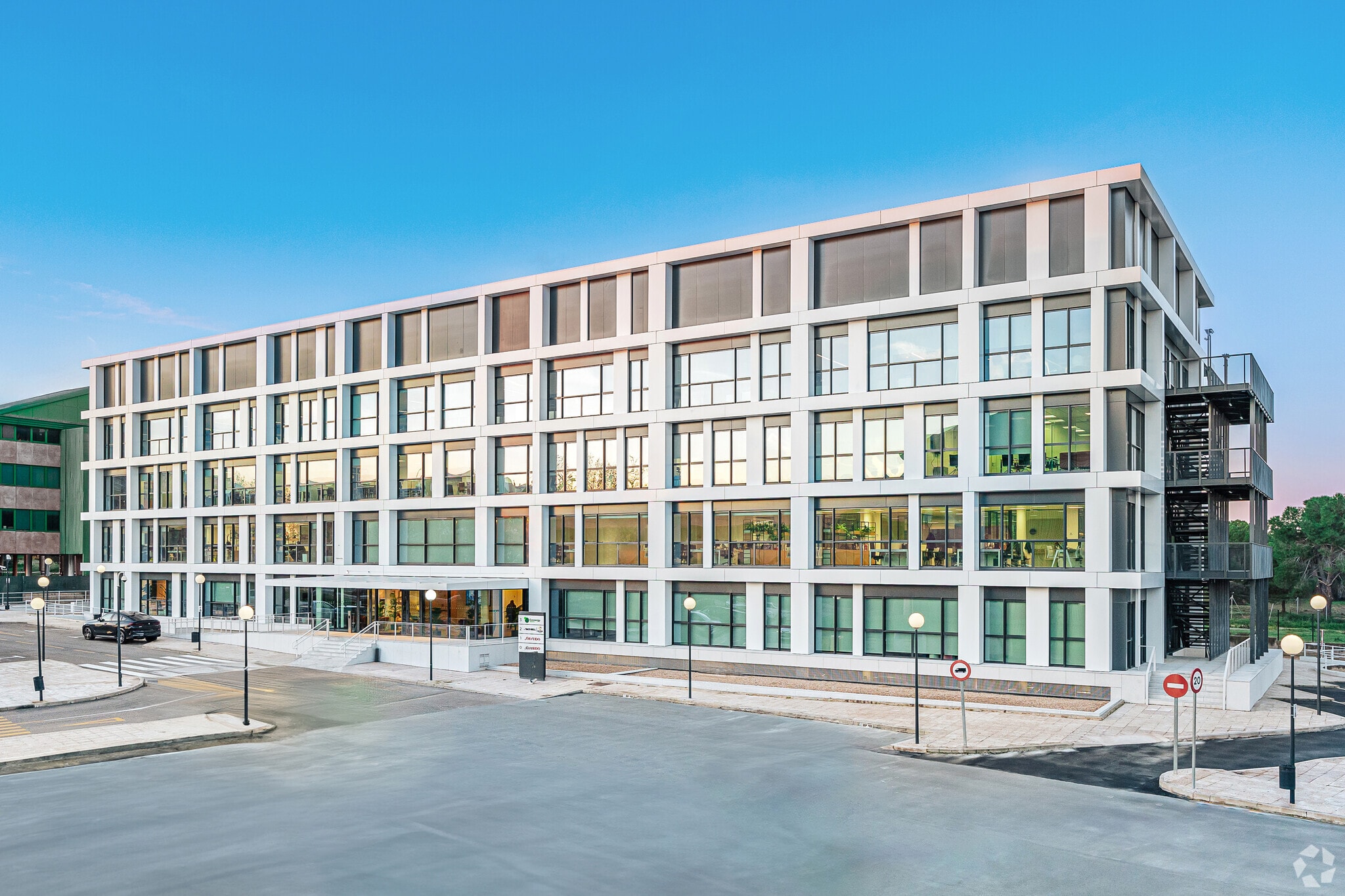 Camino Cerro de los Gamos, 1, Pozuelo de Alarcón, Madrid for lease Primary Photo- Image 1 of 18