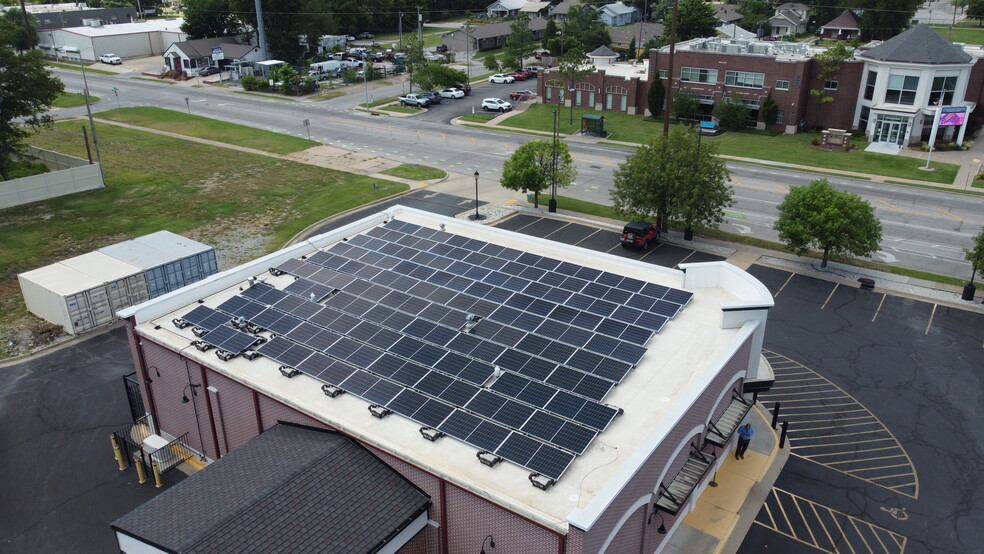 302 S Lewis Ave, Tulsa, OK for lease - Building Photo - Image 2 of 30