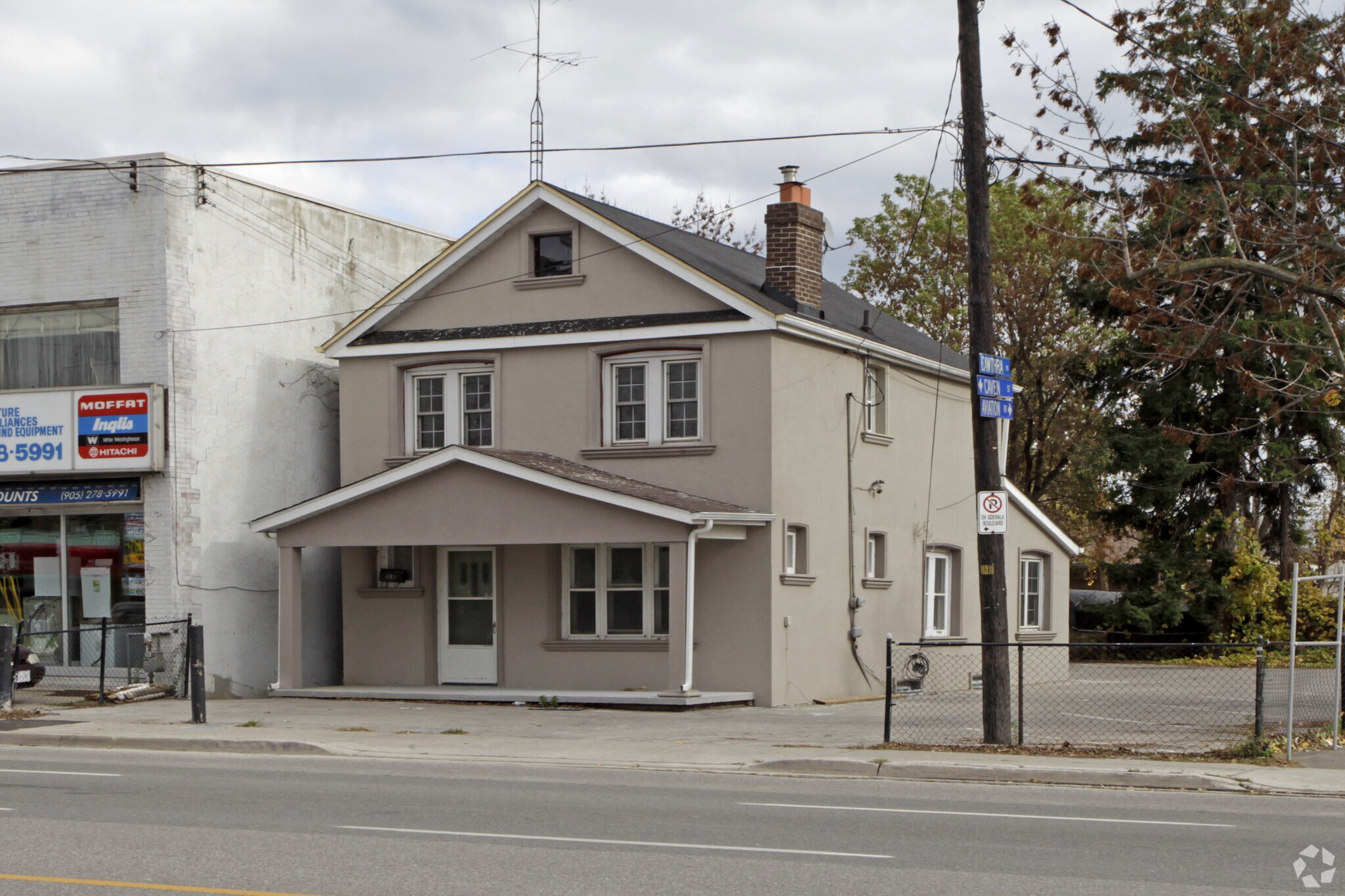 618 Lakeshore Rd, Mississauga, ON for sale Building Photo- Image 1 of 1