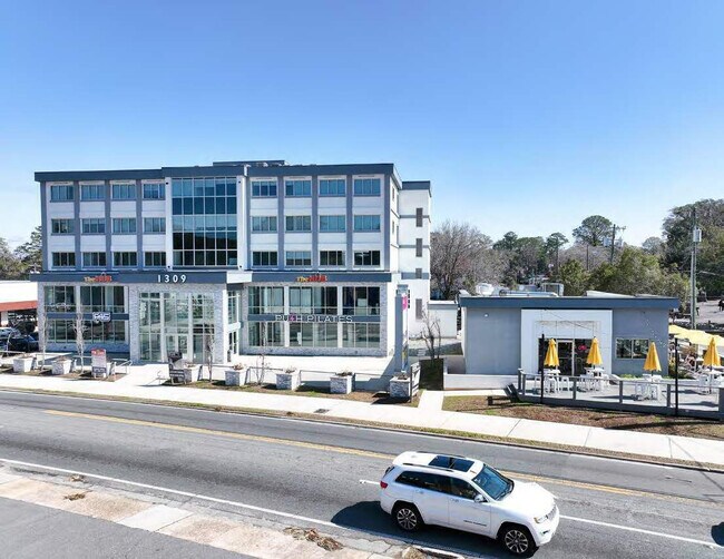 Plus de détails pour 1303 Thomasville Rd, Tallahassee, FL - Bureau à vendre