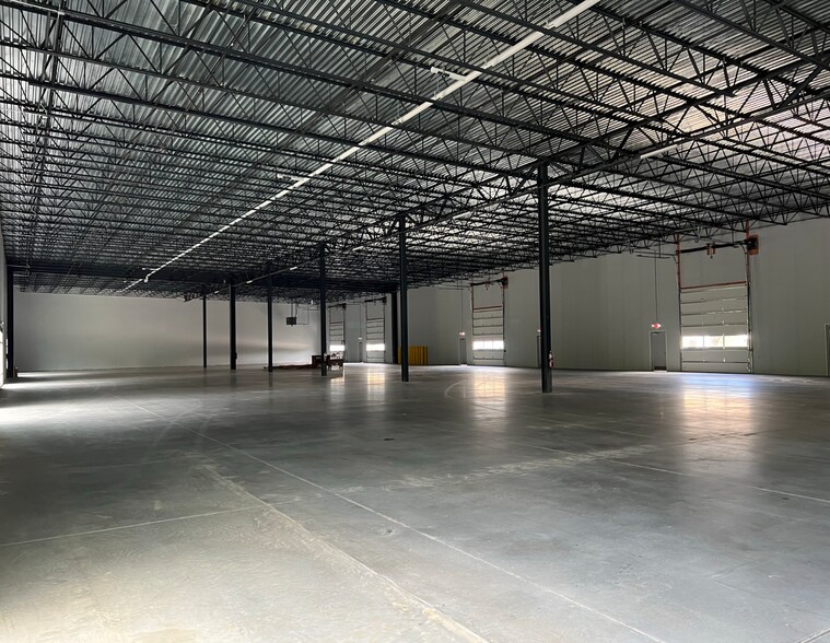 7869 Dorsey Run Rd, Jessup, MD for lease - Interior Photo - Image 2 of 8