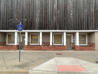 Plus de détails pour 106 E Main St, Independence, KS - Commerce de détail à vendre