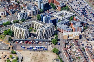 Plus de détails pour 3 Newbridge Sq, Swindon - Bureau à louer