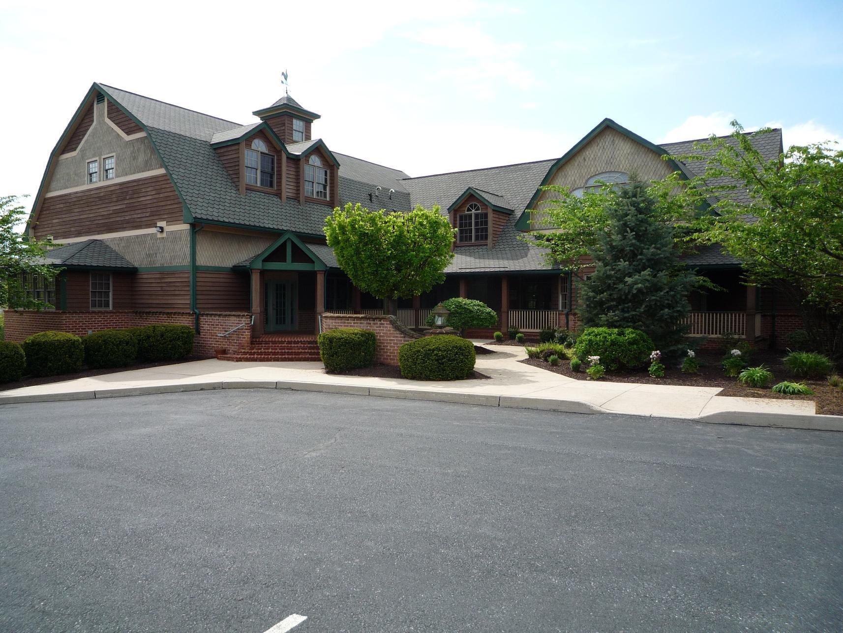 2970 Corporate Ct, Orefield, PA for lease Primary Photo- Image 1 of 38