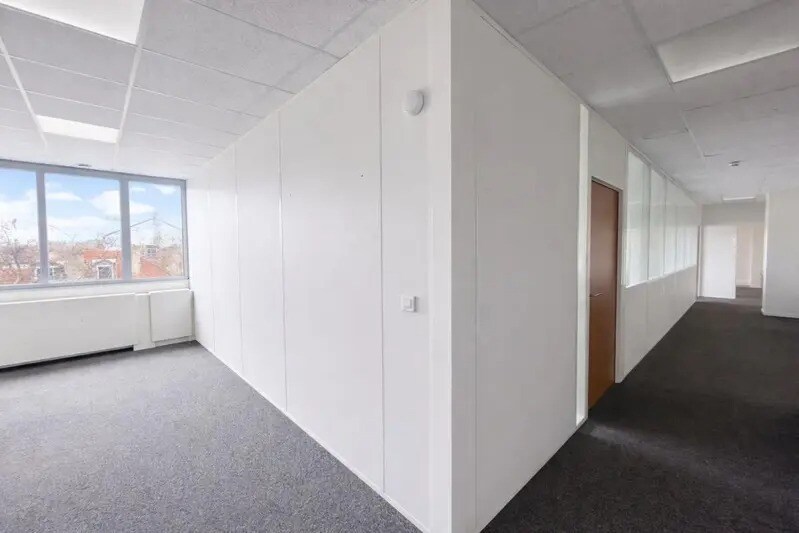 20 Boulevard Eugène Deruelle, Lyon for lease - Interior Photo - Image 2 of 14