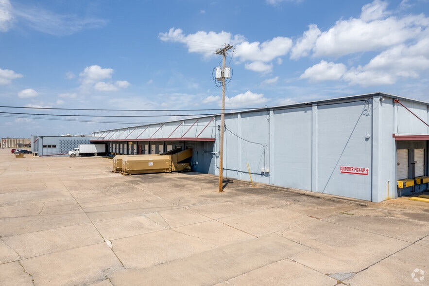 4477 S 70th East Ave, Tulsa, OK for lease - Building Photo - Image 2 of 9