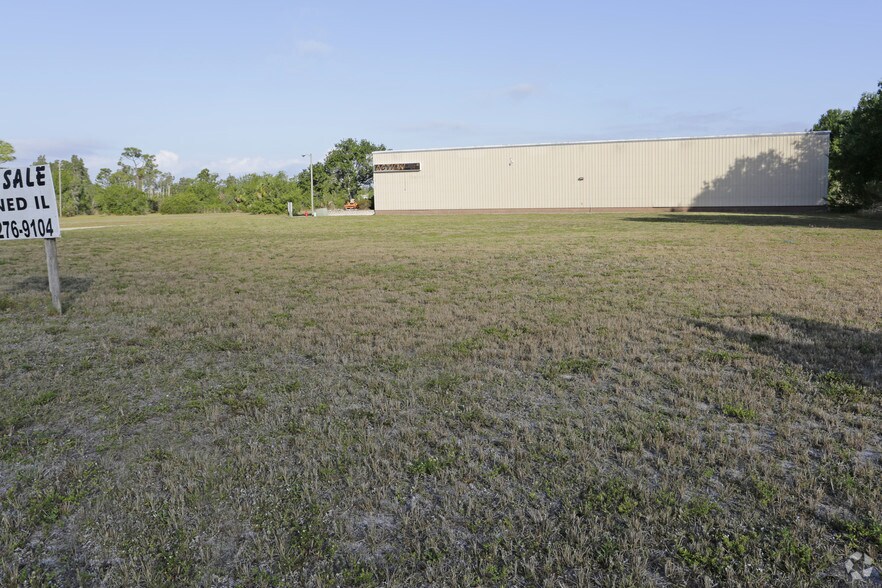 5400 Constitutional Ave, Punta Gorda, FL à vendre - Photo du bâtiment - Image 1 de 3