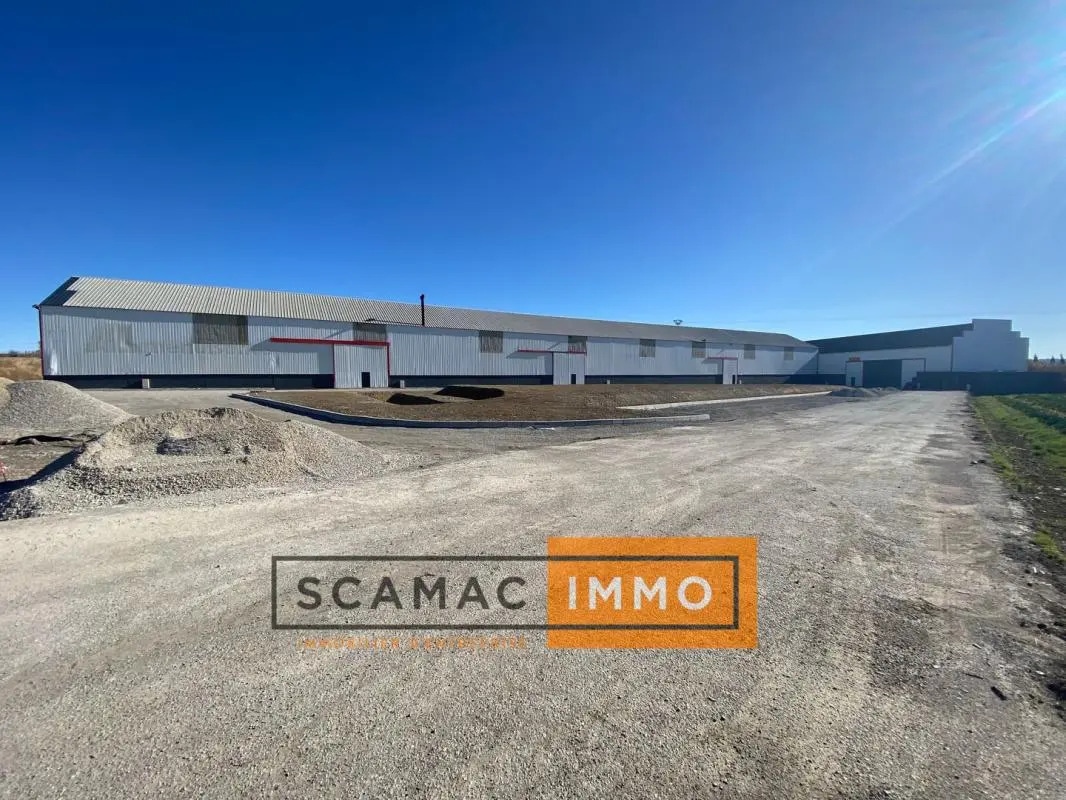 Flex in Manosque for lease Building Photo- Image 1 of 5