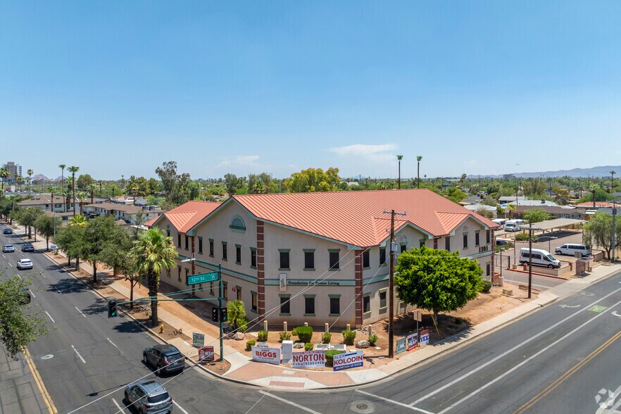 1201 E Thomas Rd, Phoenix, AZ à vendre - Aérien - Image 2 de 5