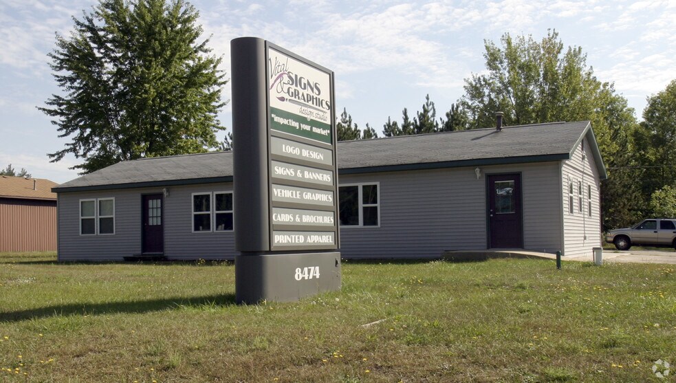 8474 Mason Dr, Newaygo, MI à vendre - Photo du bâtiment - Image 2 de 5