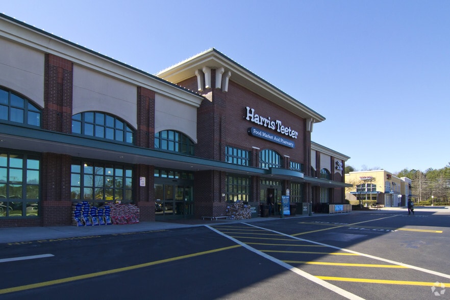 9600-9700 Falls of Neuse Rd, Raleigh, NC for lease - Building Photo - Image 1 of 19