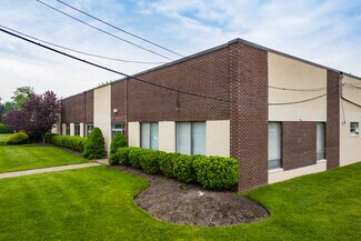 Plus de détails pour 15-17 Daniel Rd, Fairfield, NJ - Industriel à louer