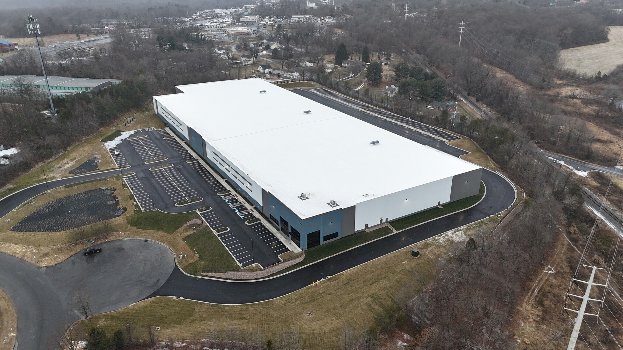 1300 Business Center Way, Edgewood, MD à louer Photo principale- Image 1 de 13