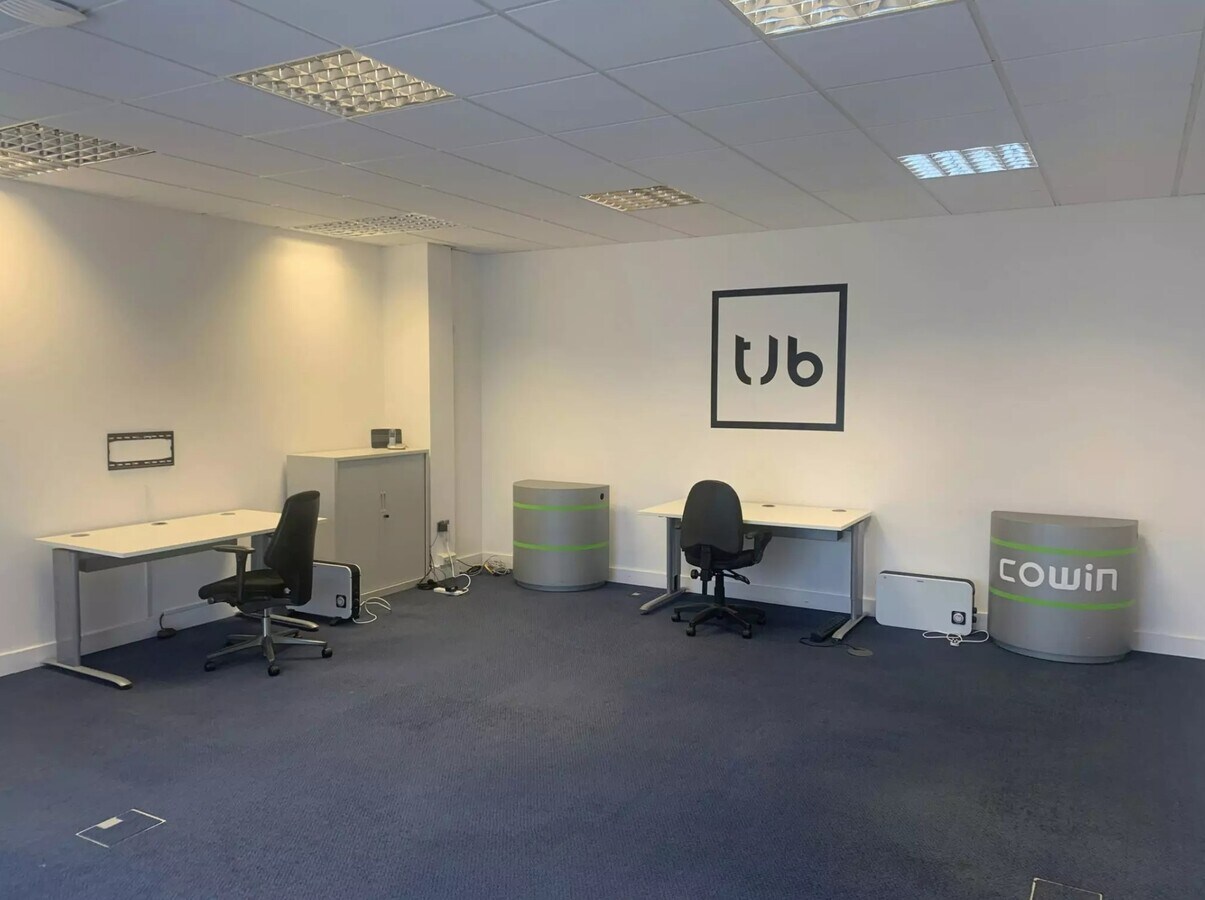 Bedford Rd, Petersfield, HAM GU32 3QG - Unité 7 - - Photo intérieure - Image 1 of 4