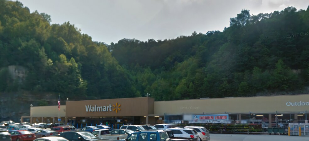 1589 KY Hwy 15 S, Jackson, KY à louer - Photo du bâtiment - Image 3 de 17