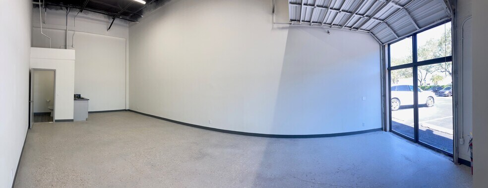 11420 Fortune Cir, Wellington, FL à louer - Photo du bâtiment - Image 3 de 6